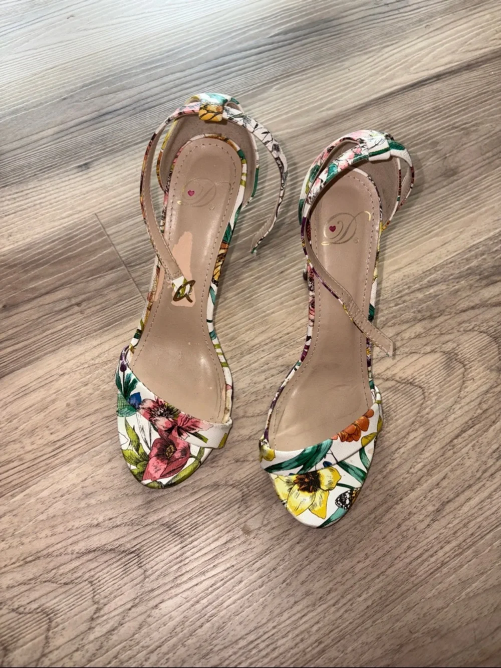 D brand Tropical Floral Ankle-Strap Heels - White Multi 7